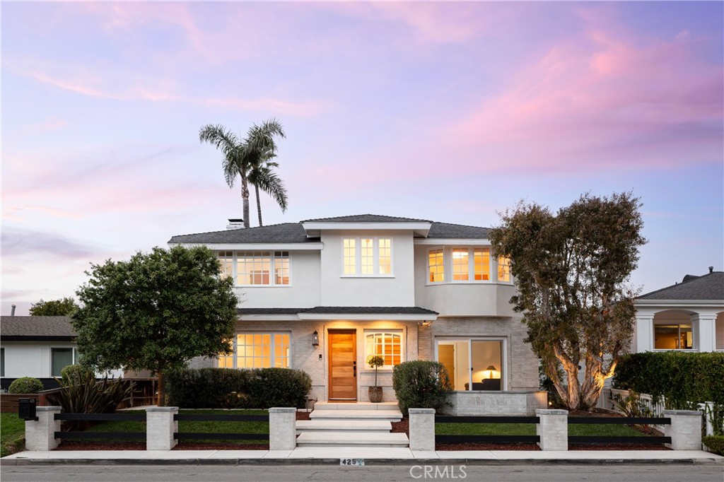 425 Tustin Avenue