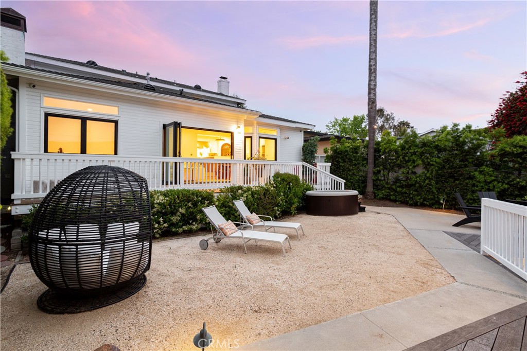 425 Tustin Avenue
