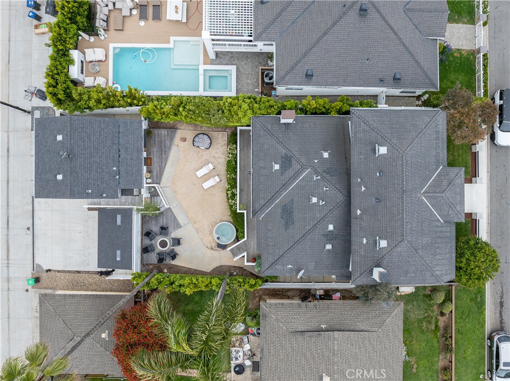 425 Tustin Avenue