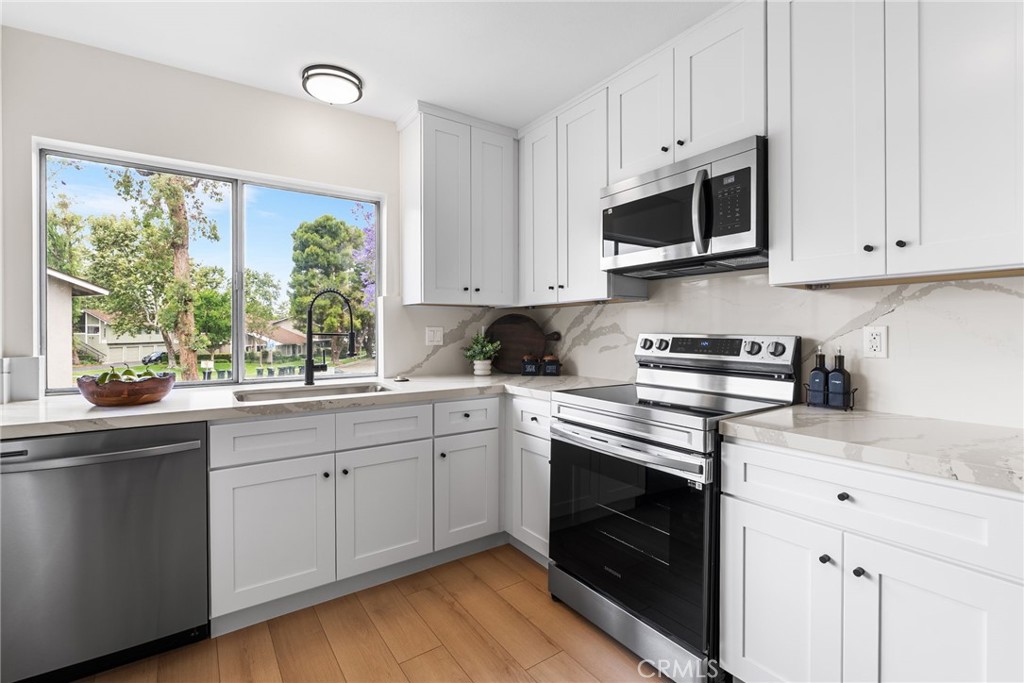 1738 N Cedar Glen Drive B