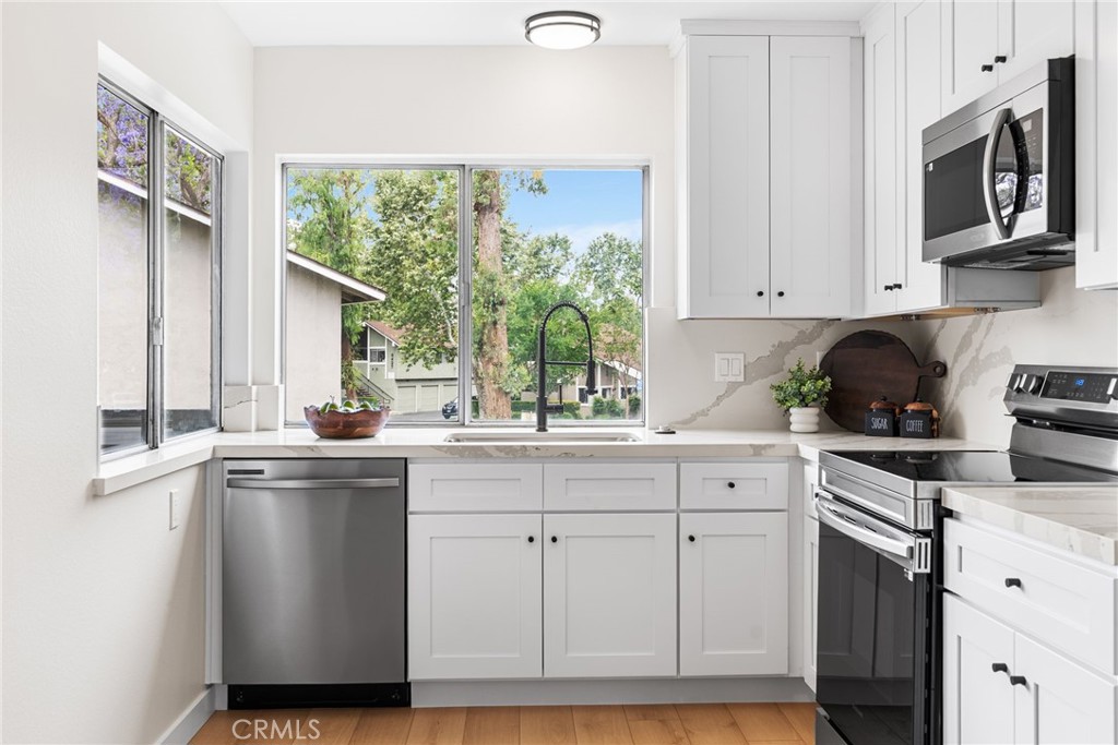 1738 N Cedar Glen Drive B