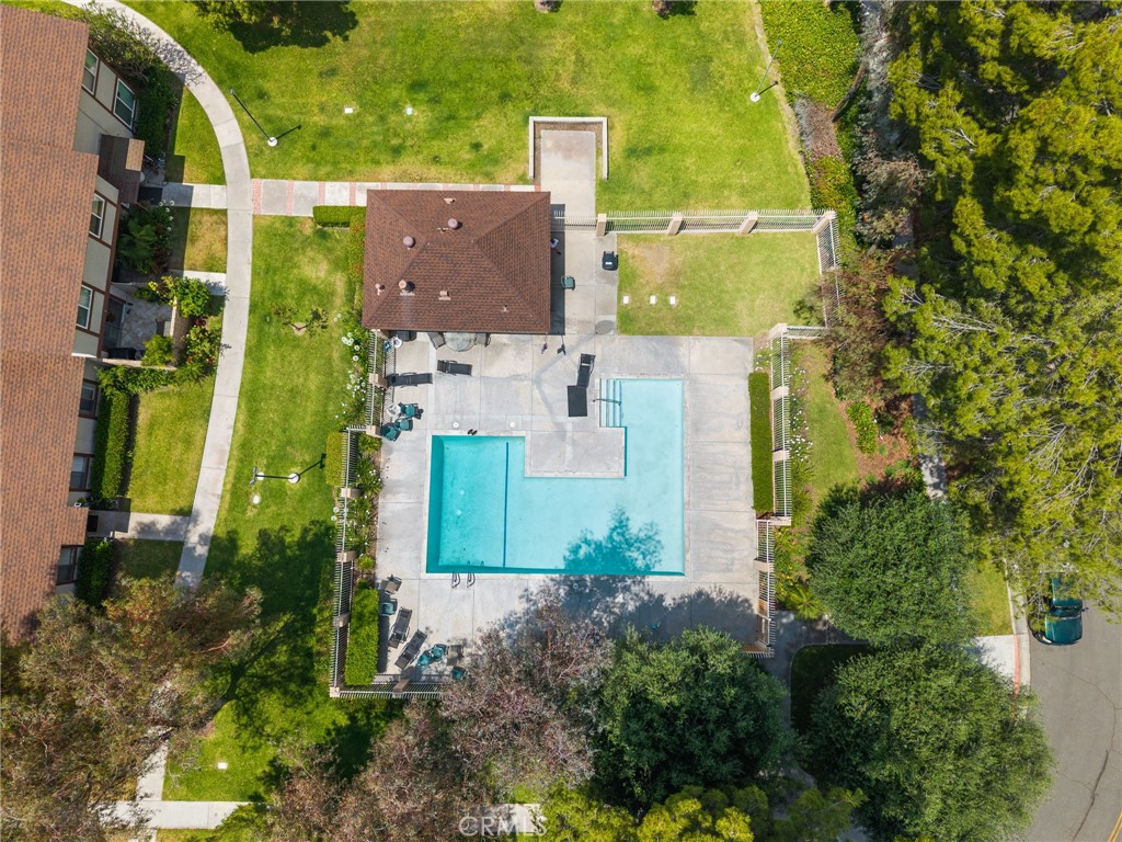 1738 N Cedar Glen Drive B