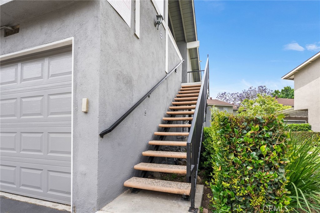 1738 N Cedar Glen Drive B