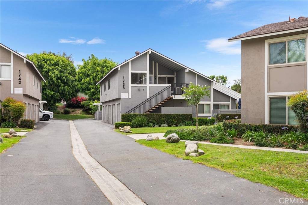 1738 N Cedar Glen Drive B