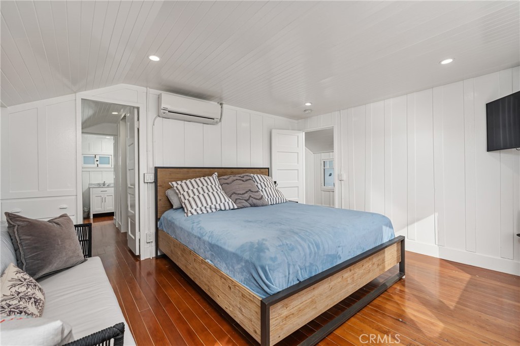 2500 W Oceanfront