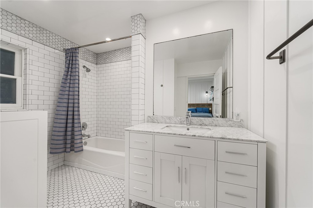 2500 W Oceanfront