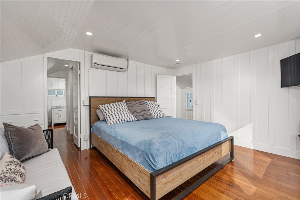 2500 W Oceanfront