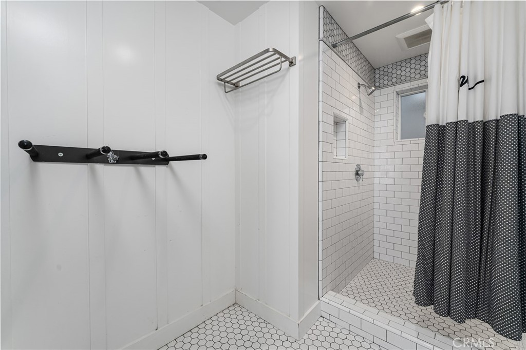 2500 W Oceanfront