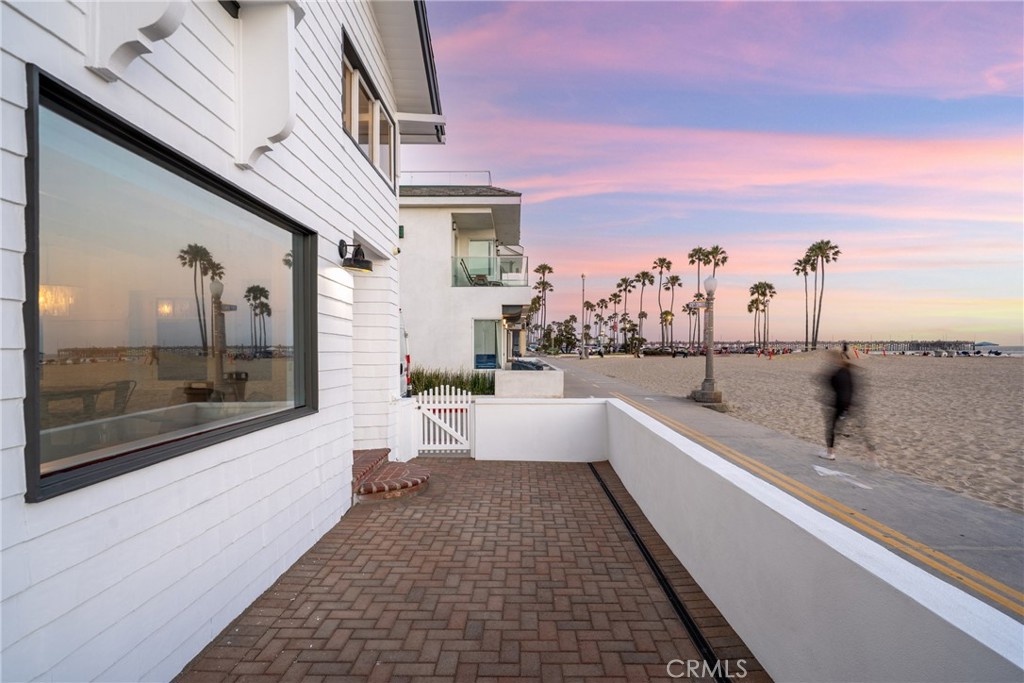 2500 W Oceanfront