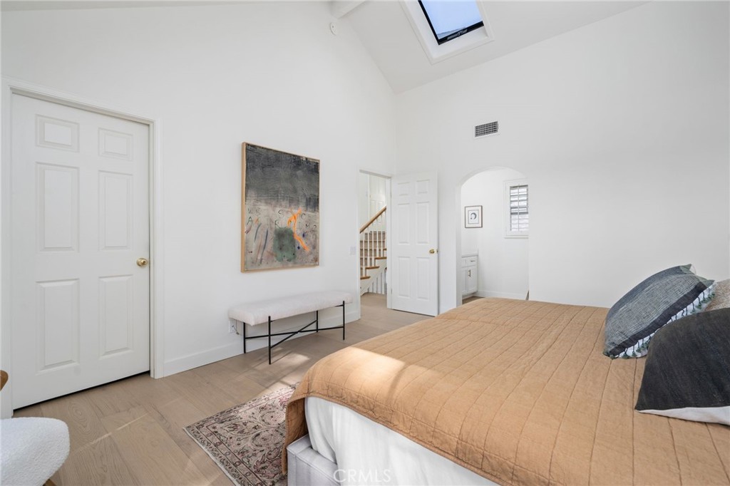 2703 Hillside Drive 36