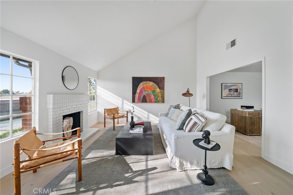 2703 Hillside Drive 36