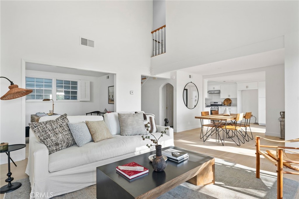 2703 Hillside Drive 36