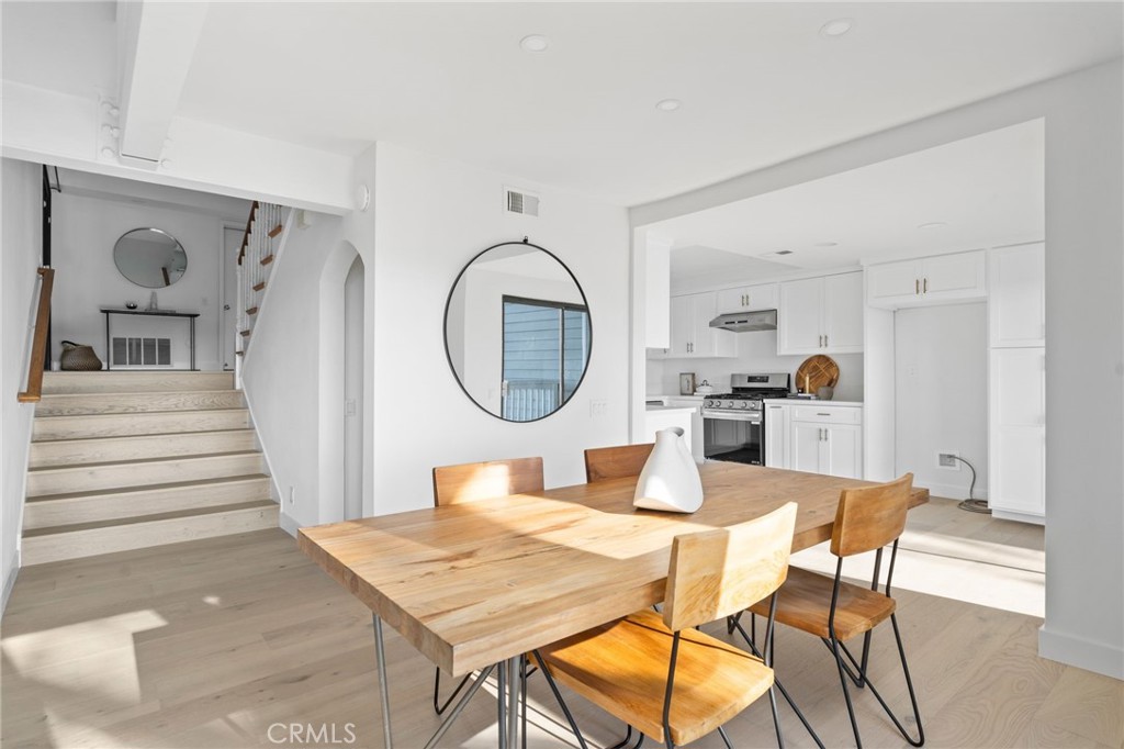 2703 Hillside Drive 36