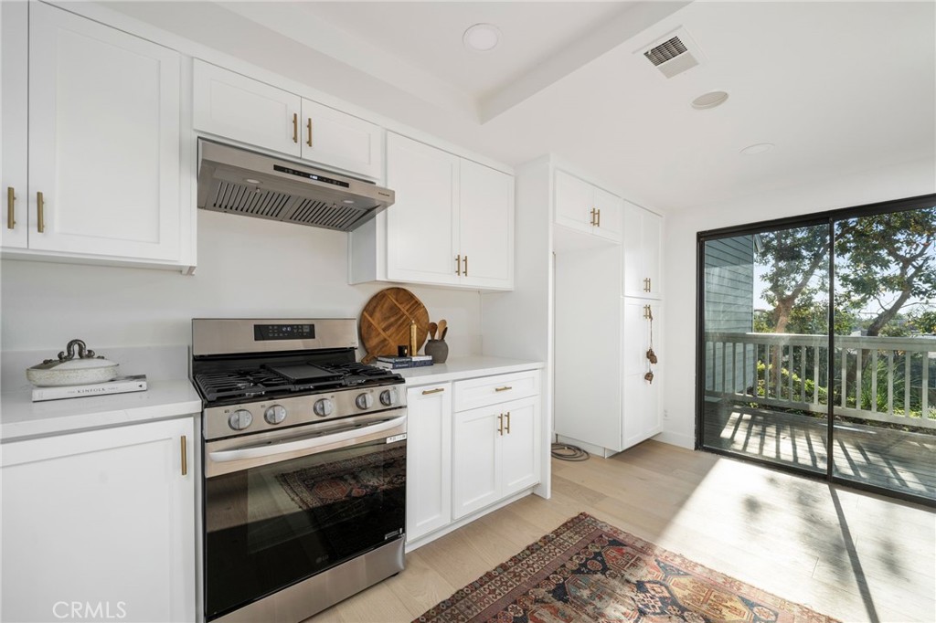 2703 Hillside Drive 36