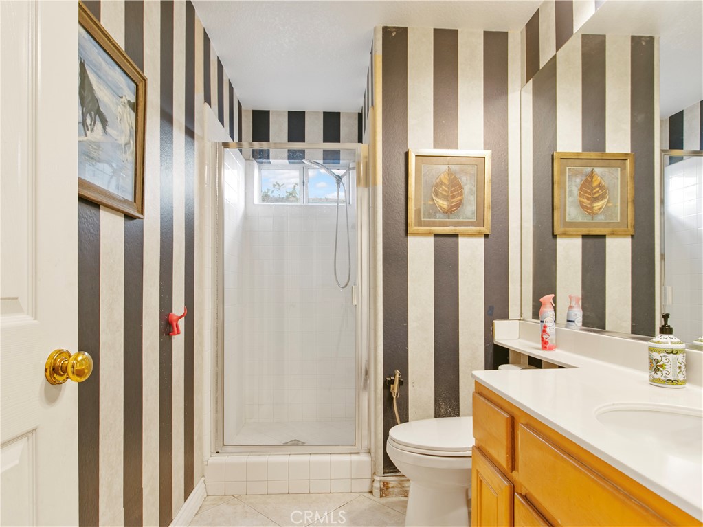 1012 1012 S Silver Star