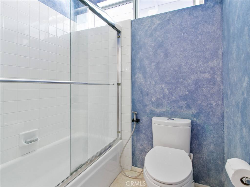 1012 1012 S Silver Star