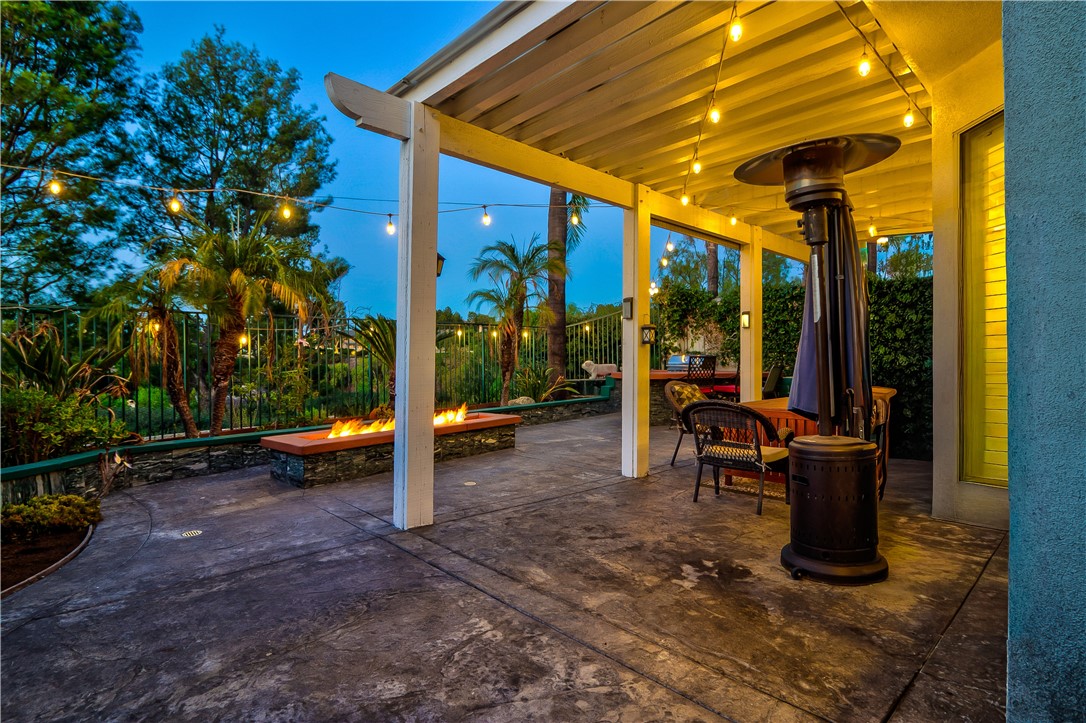 1012 1012 S Silver Star