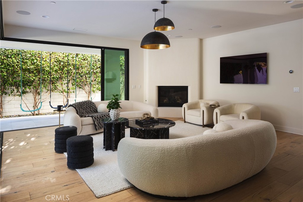 311 Costa Bella Court