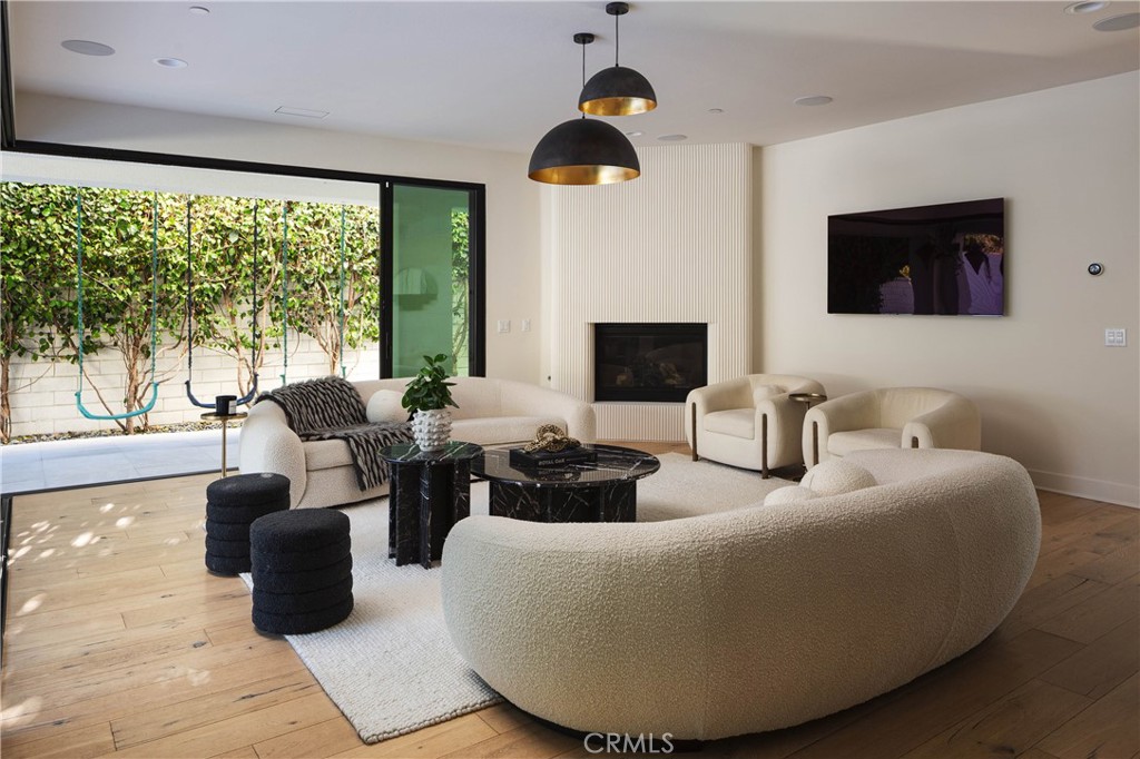 311 Costa Bella Court