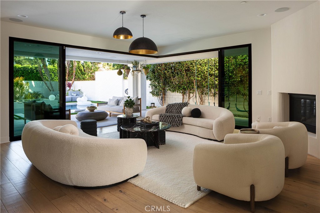 311 Costa Bella Court