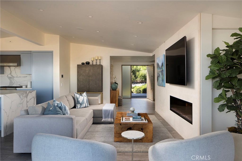 1238 Anacapa Way