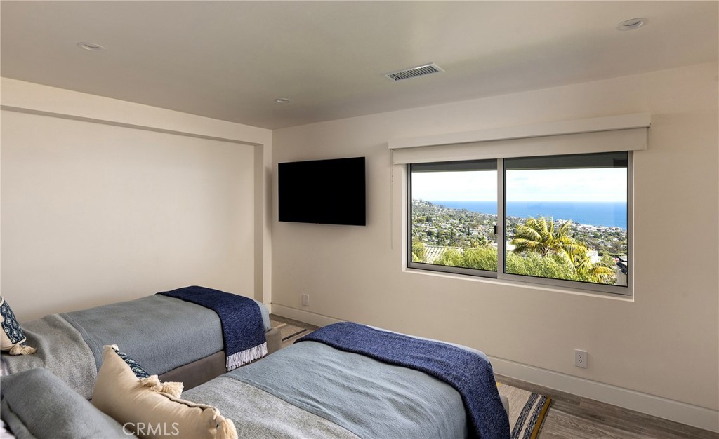 1238 Anacapa Way