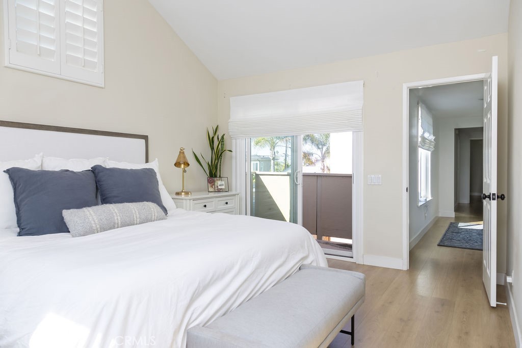 1631 Irvine F