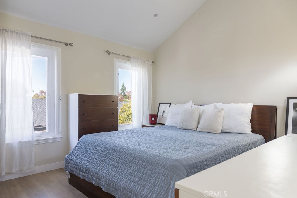 1631 Irvine F