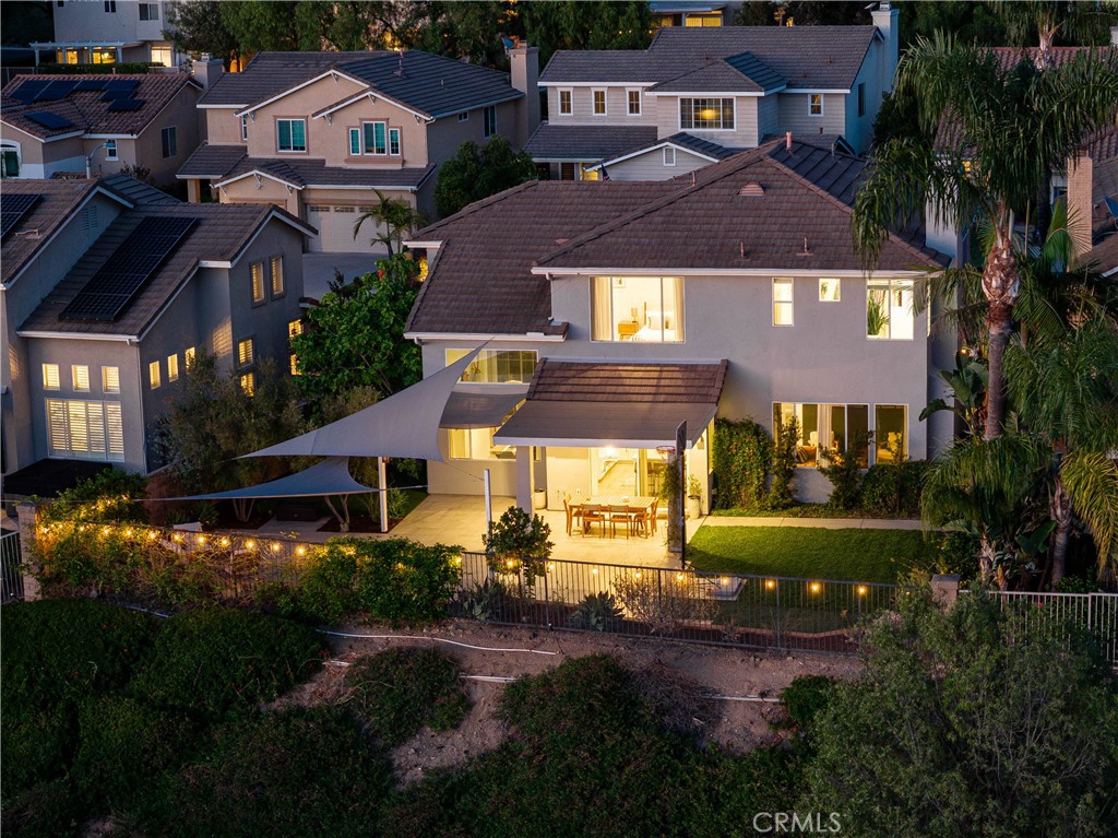 21431 Silvertree