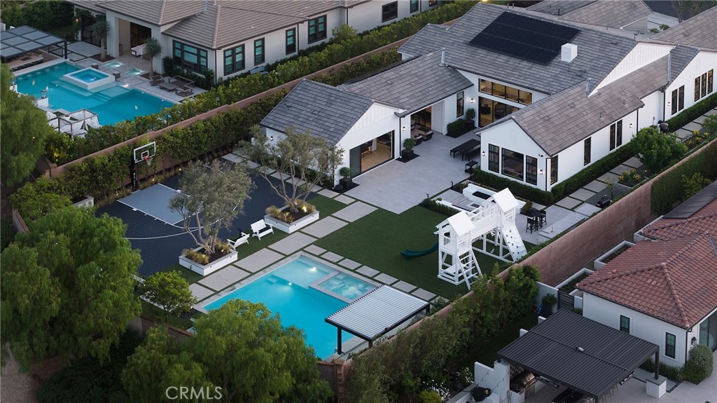 33136 Paseo Celestial