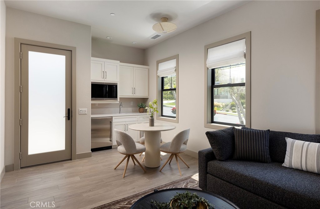 33136 Paseo Celestial
