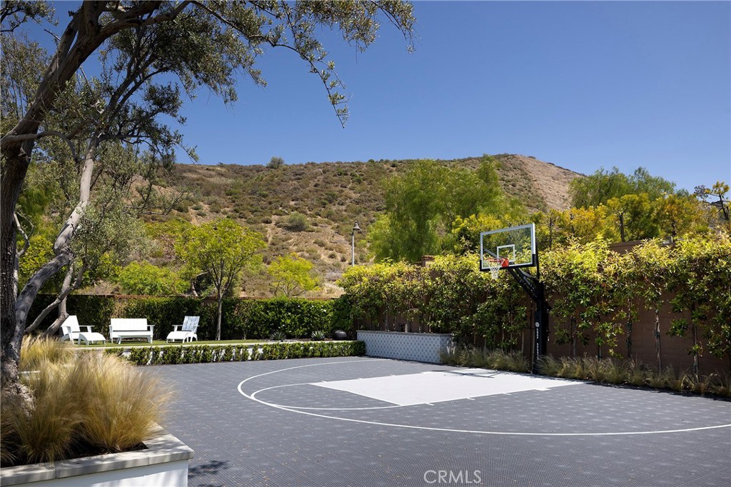 33136 Paseo Celestial