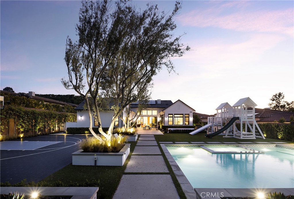 33136 Paseo Celestial
