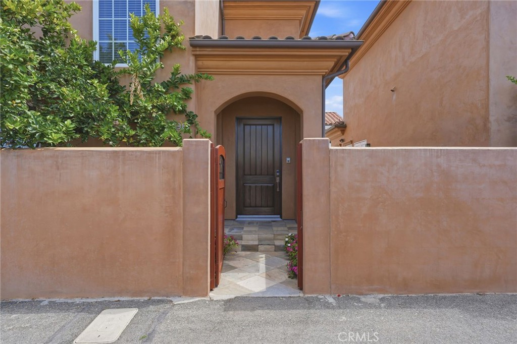 1509 Orange B