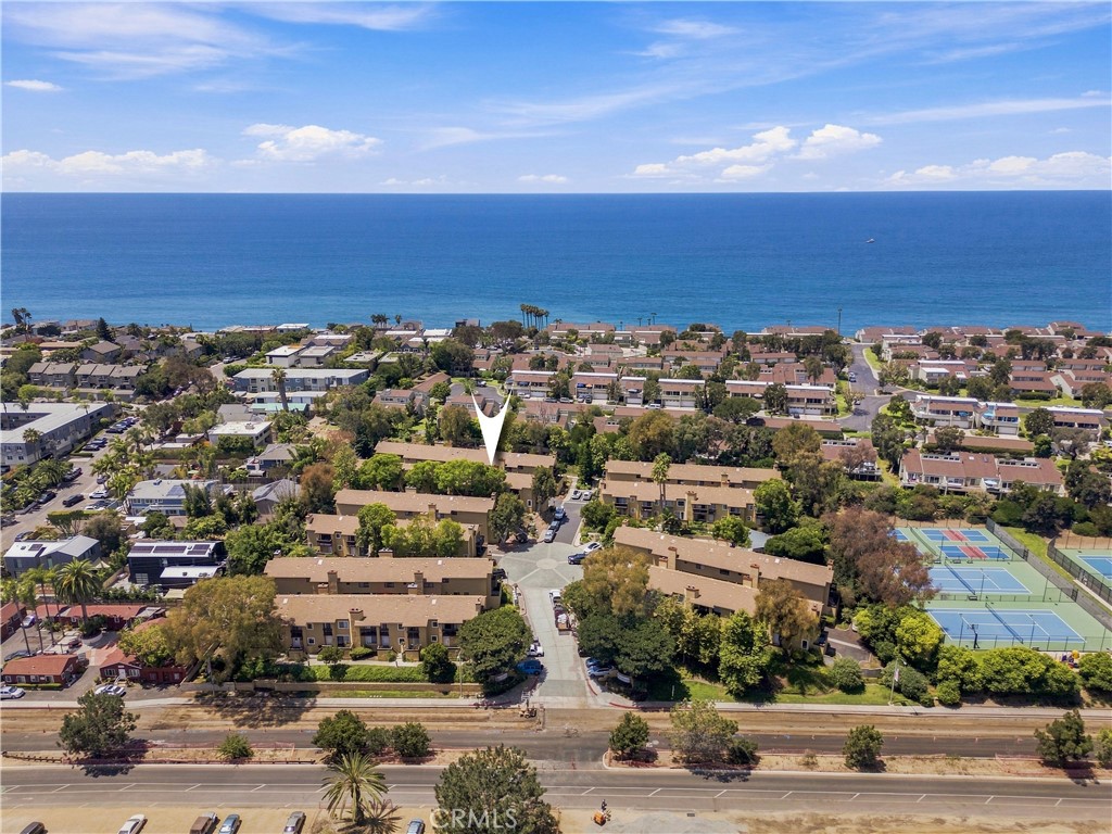 1680 N Coast Highway 101 36