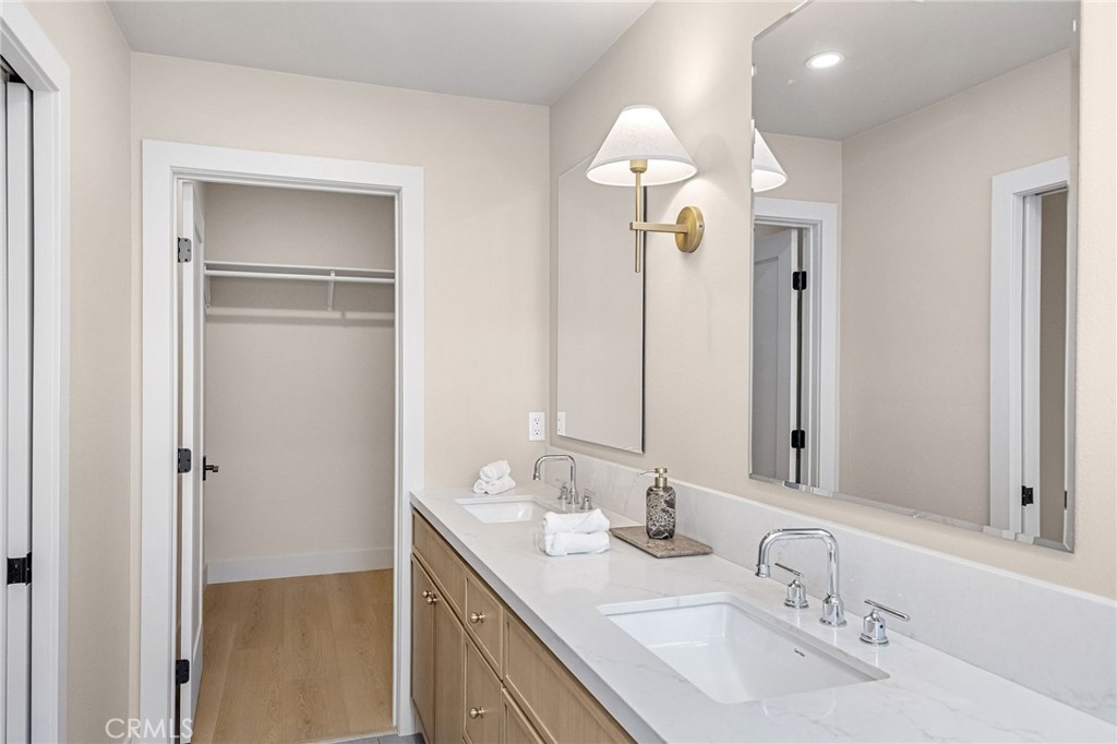 17571 Wrightwood