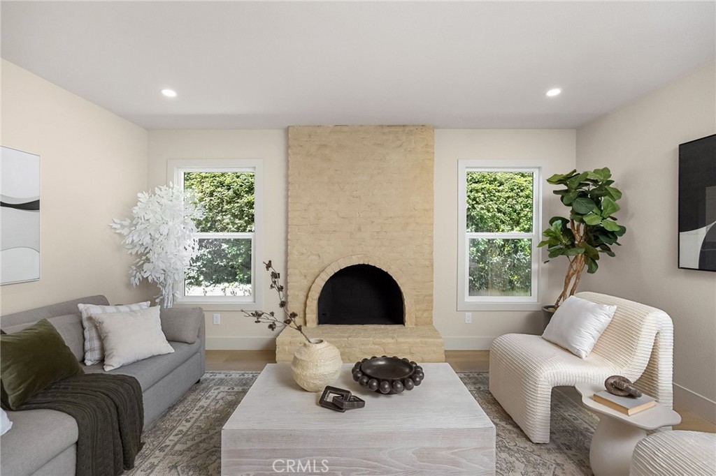 17571 Wrightwood