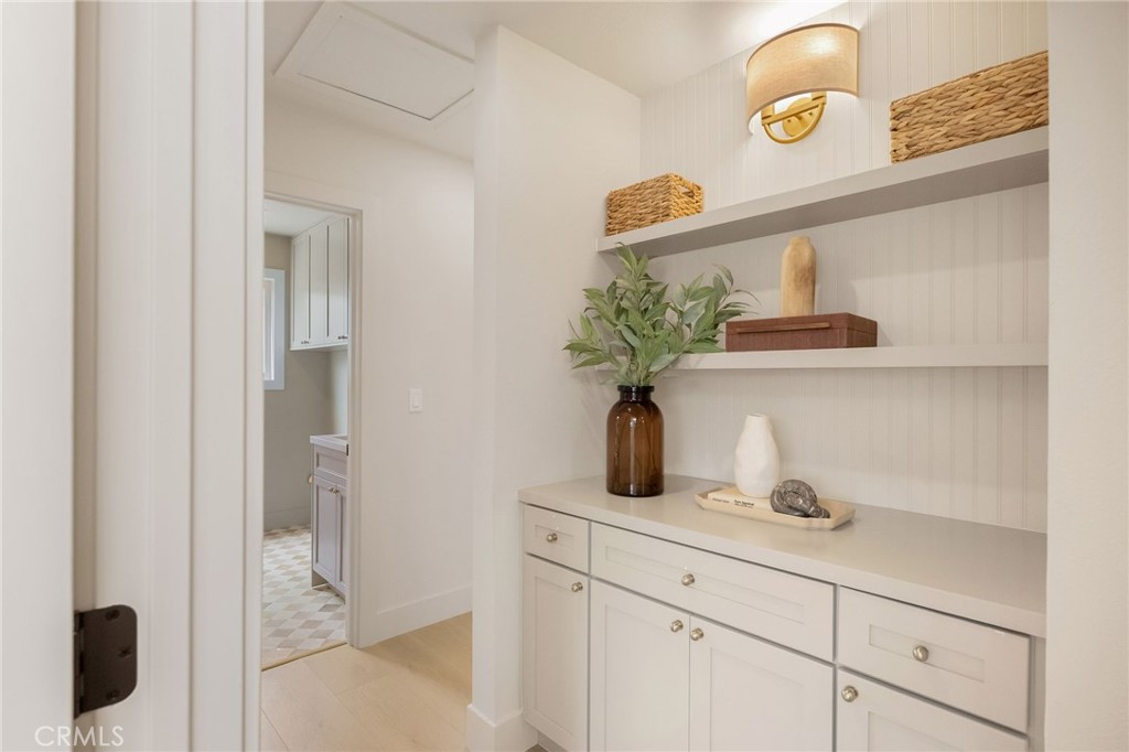 17571 Wrightwood