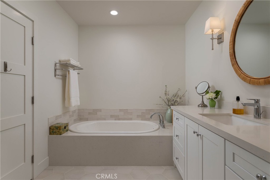 2 Shoal Drive