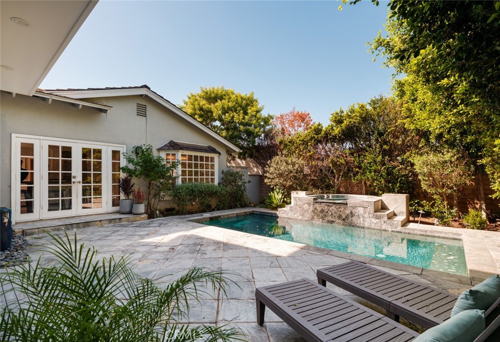 1912 Highland Drive