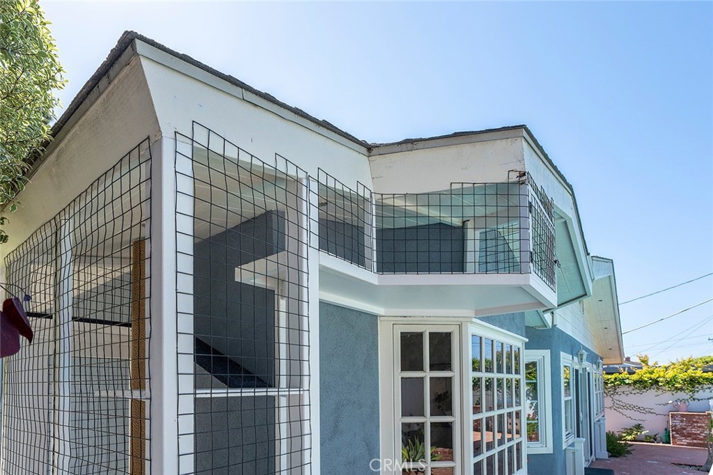 371 Peralta Avenue