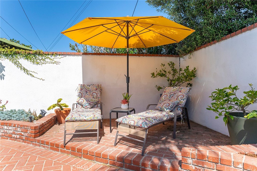 371 Peralta Avenue
