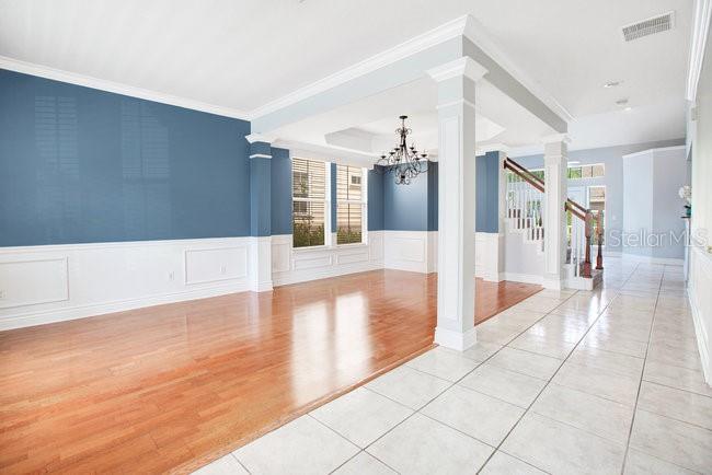 1222 GOLDEN CANNA LN