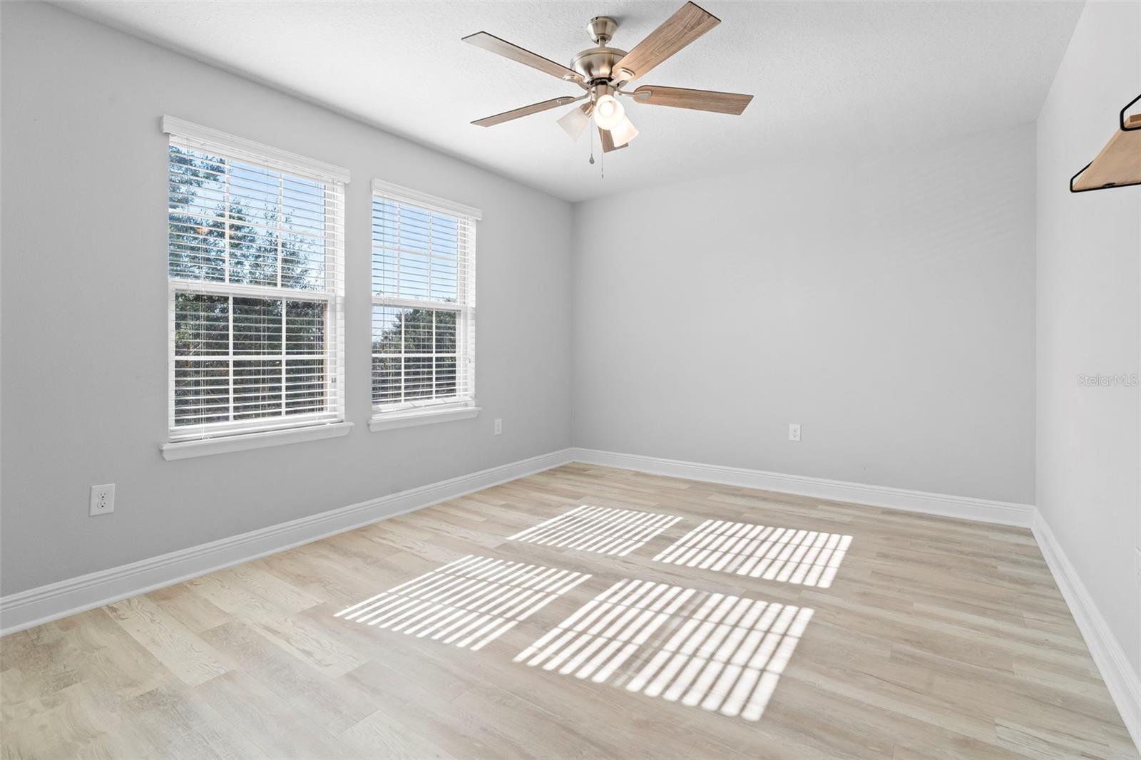 15549 WATERLEIGH COVE DR