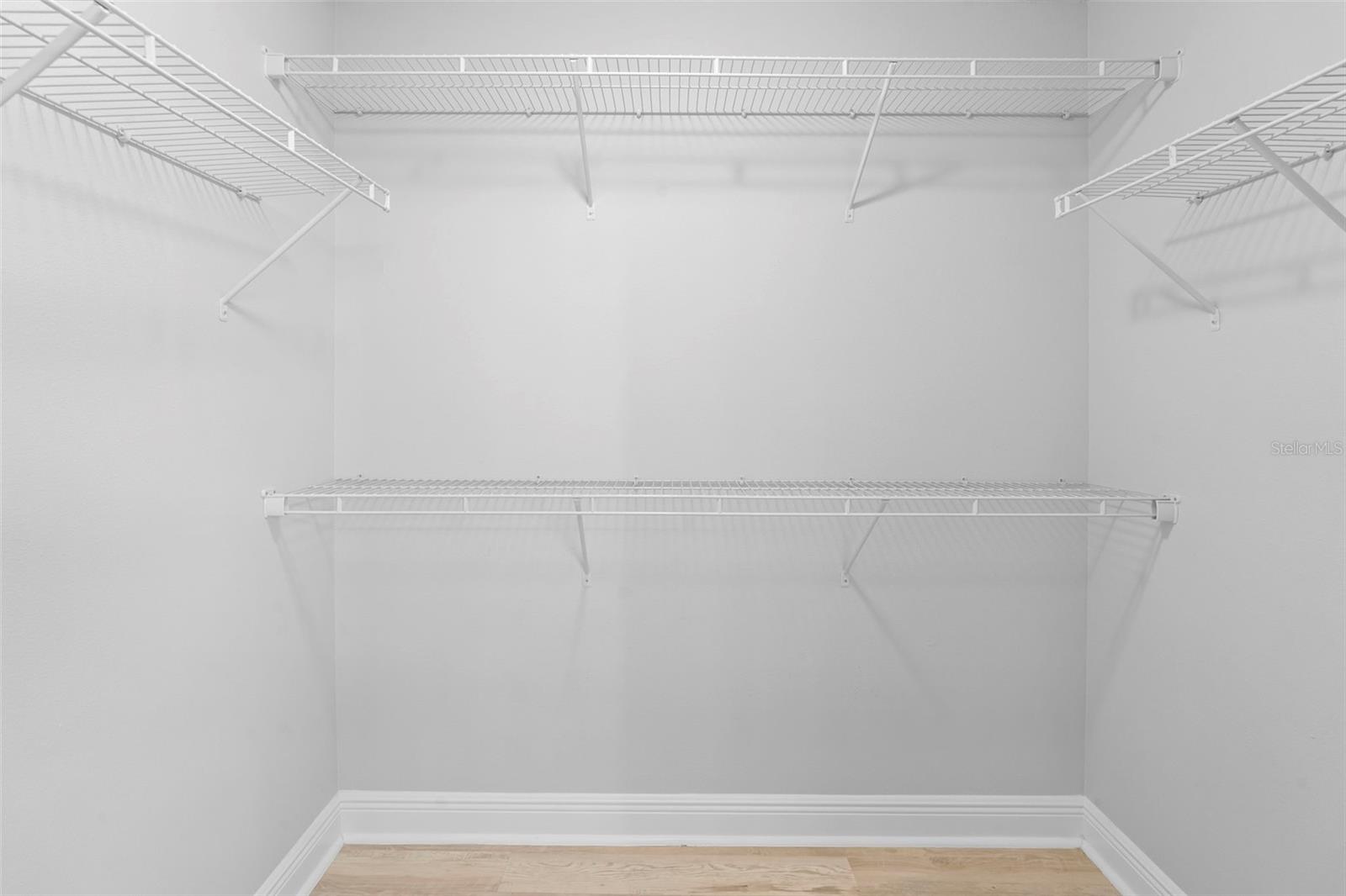 15549 WATERLEIGH COVE DR