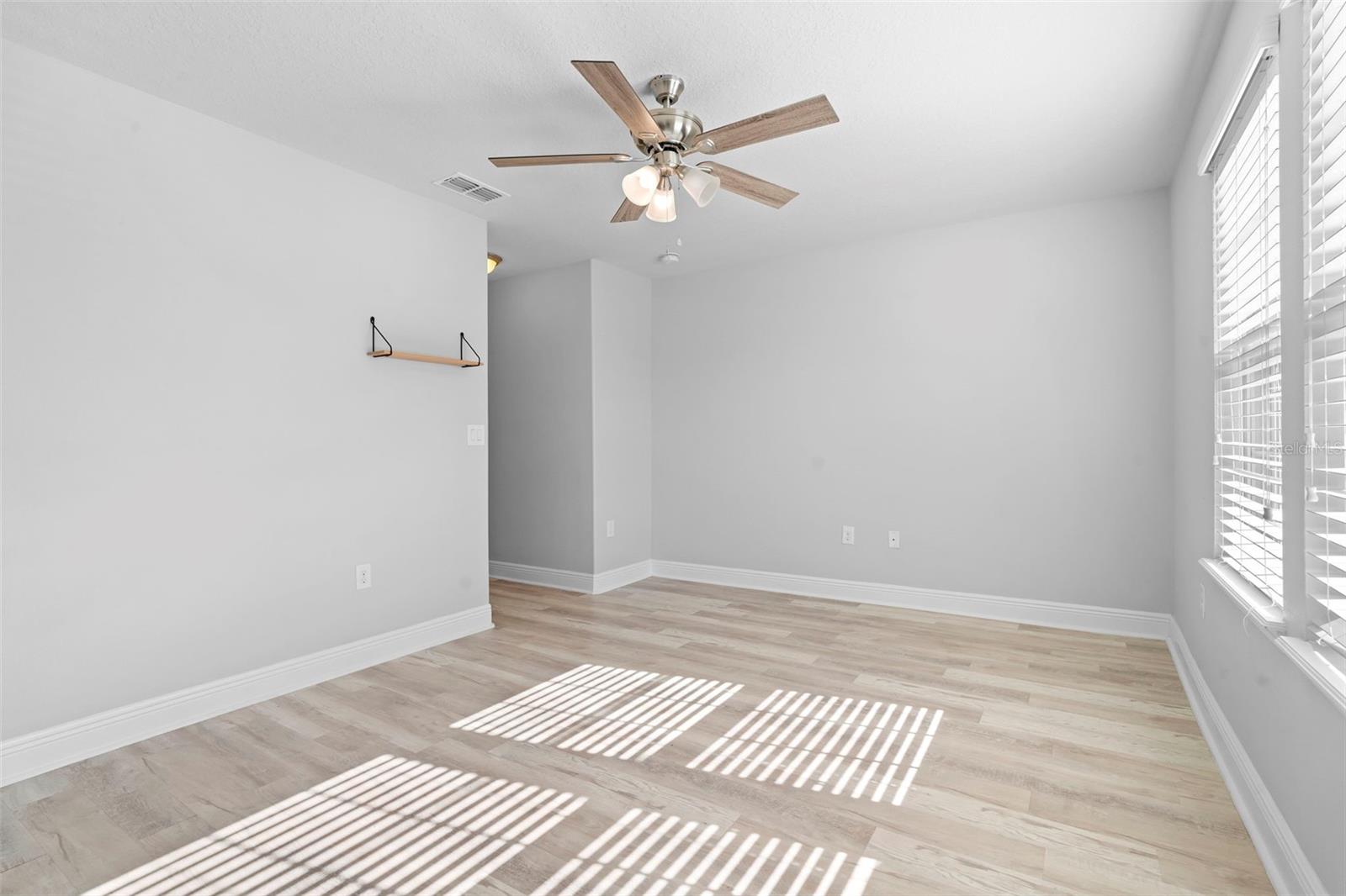 15549 WATERLEIGH COVE DR