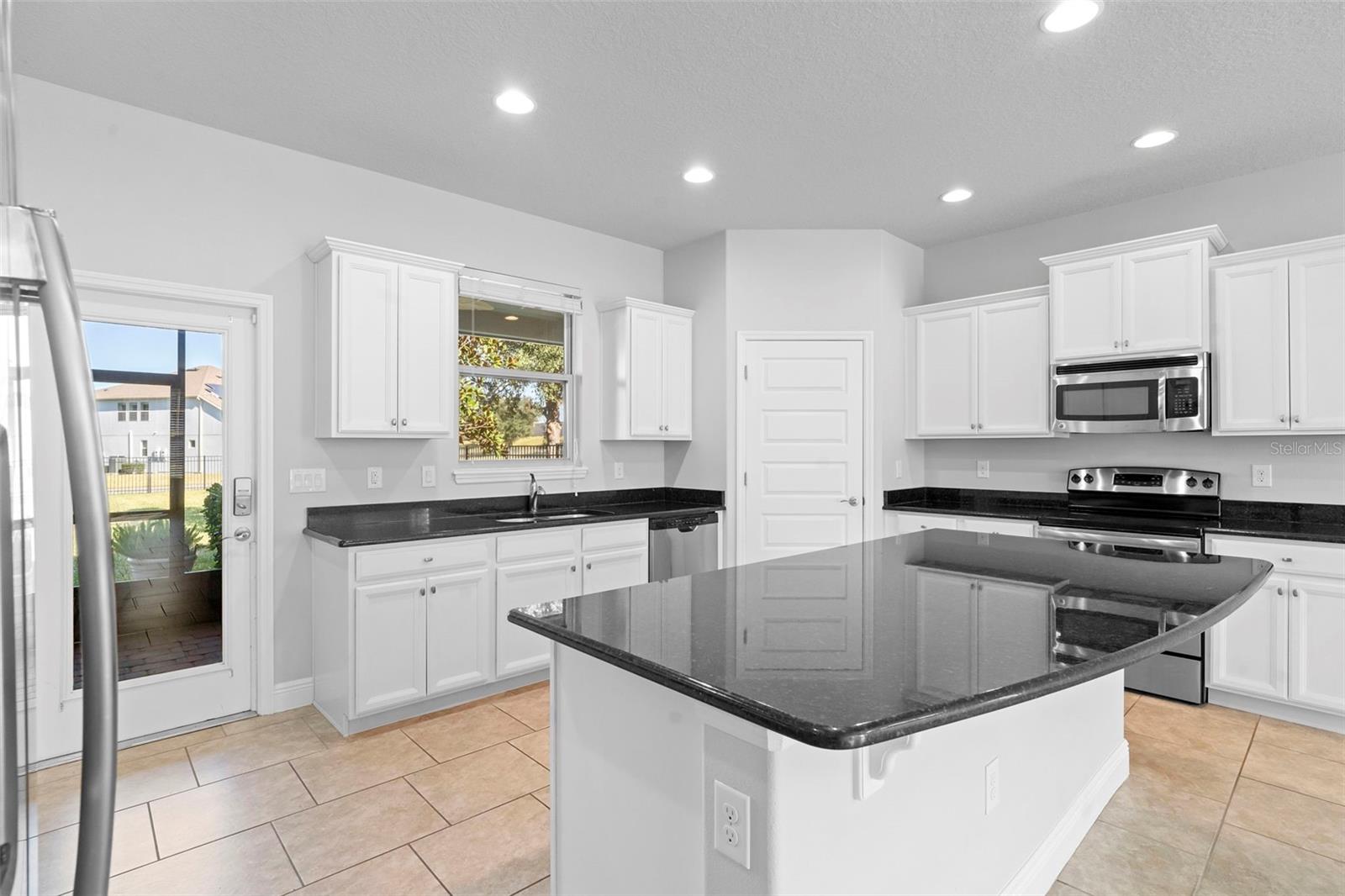 15549 WATERLEIGH COVE DR