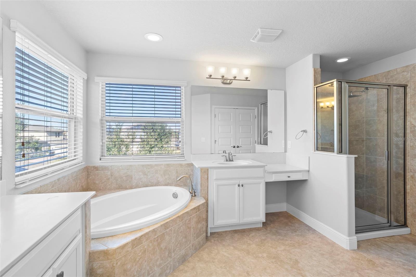 15549 WATERLEIGH COVE DR