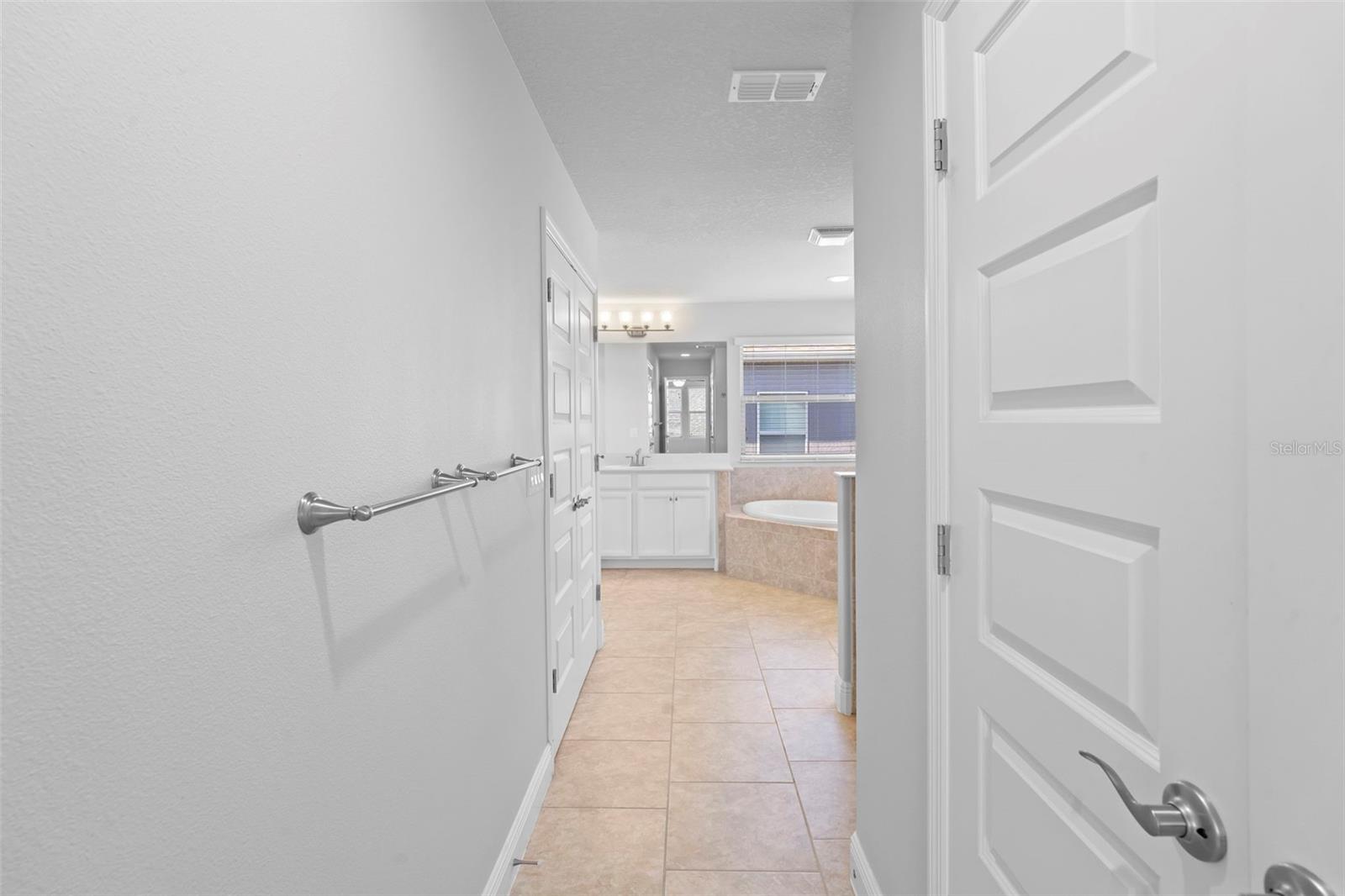 15549 WATERLEIGH COVE DR