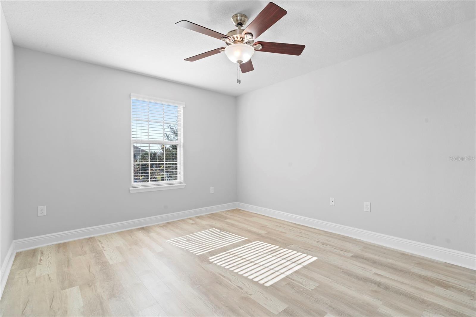 15549 WATERLEIGH COVE DR